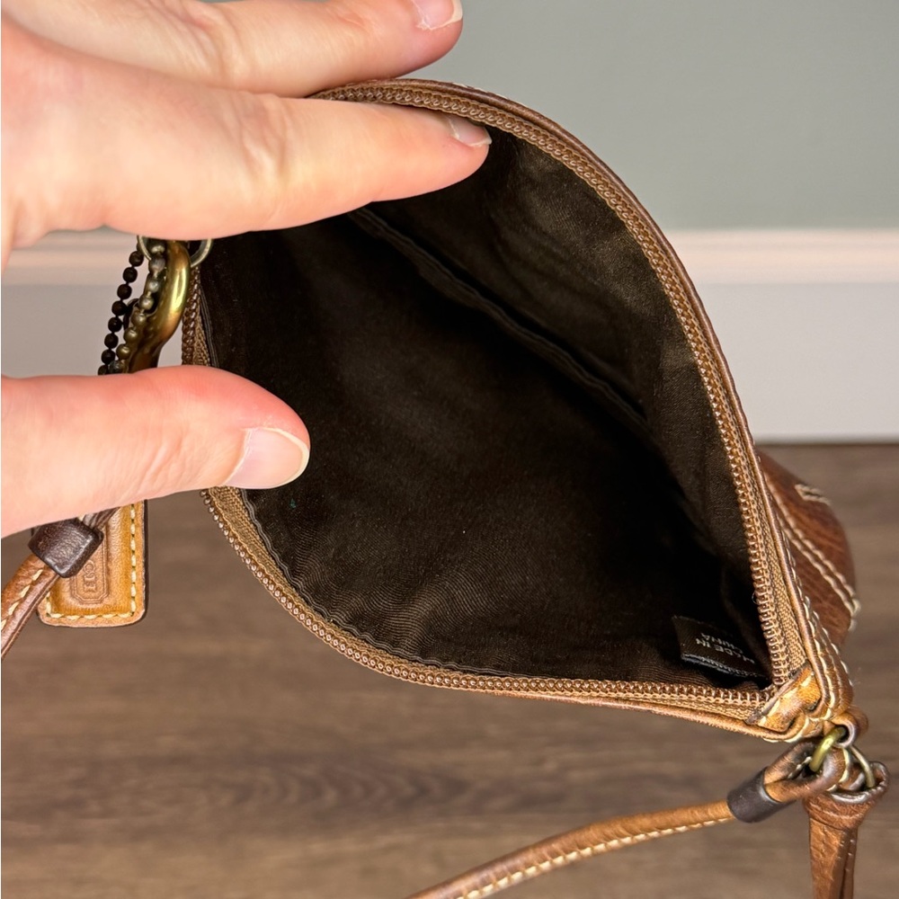 Vintage Coach Corset Leather Wristlet - Picture 9 of 12
